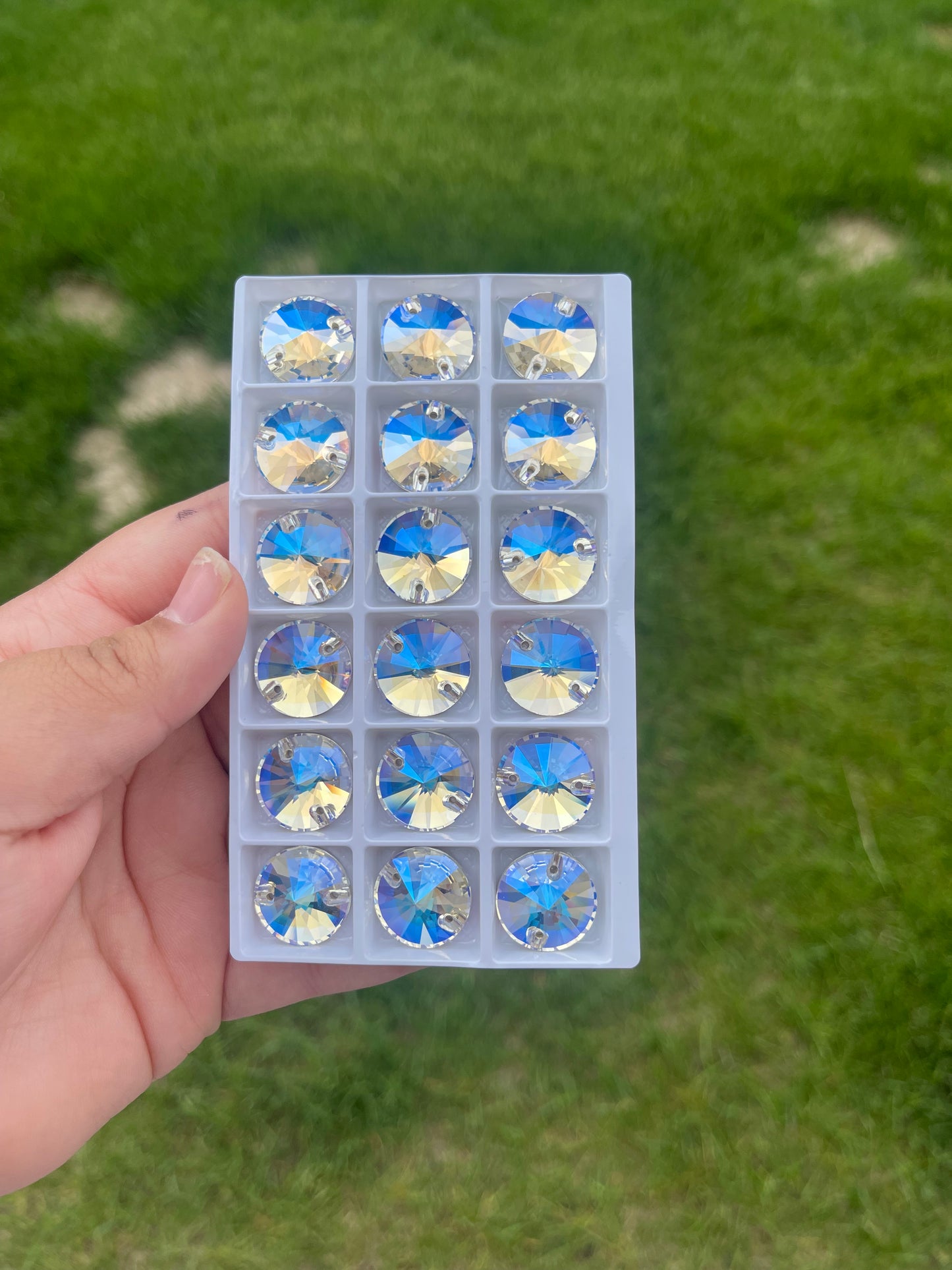 Moonlight Glass Rivoli Rhinestone 18mm