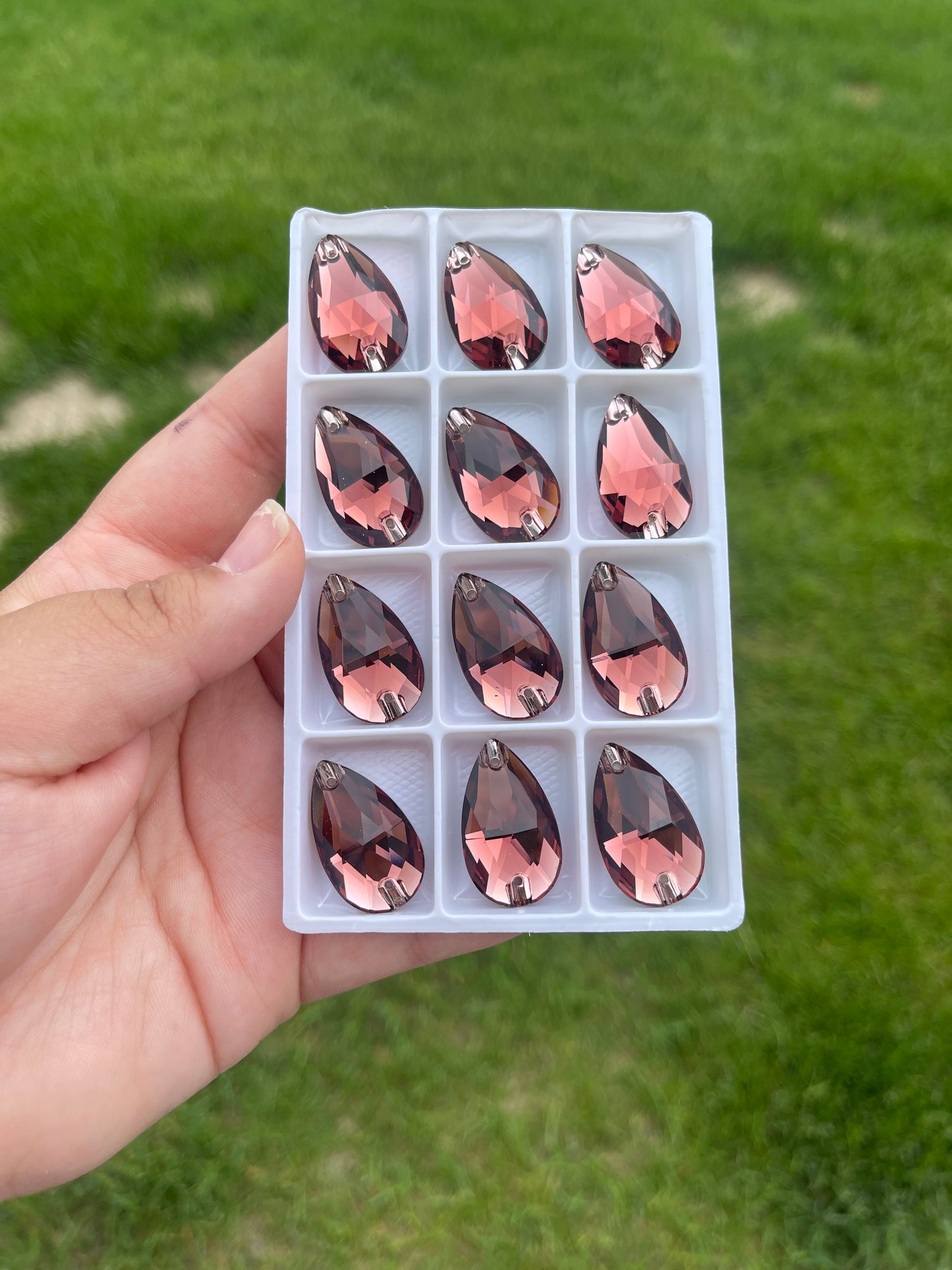 Burgundy Glass Teardrop Rhinestone 17x28mm