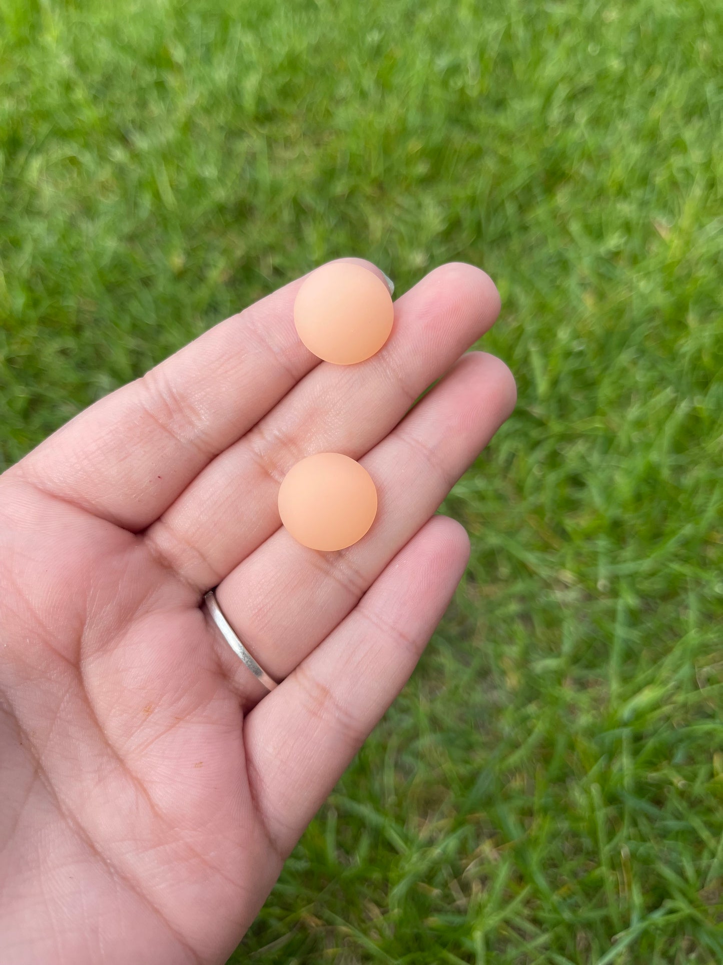 Small Semi-Transparent Matte Rounds